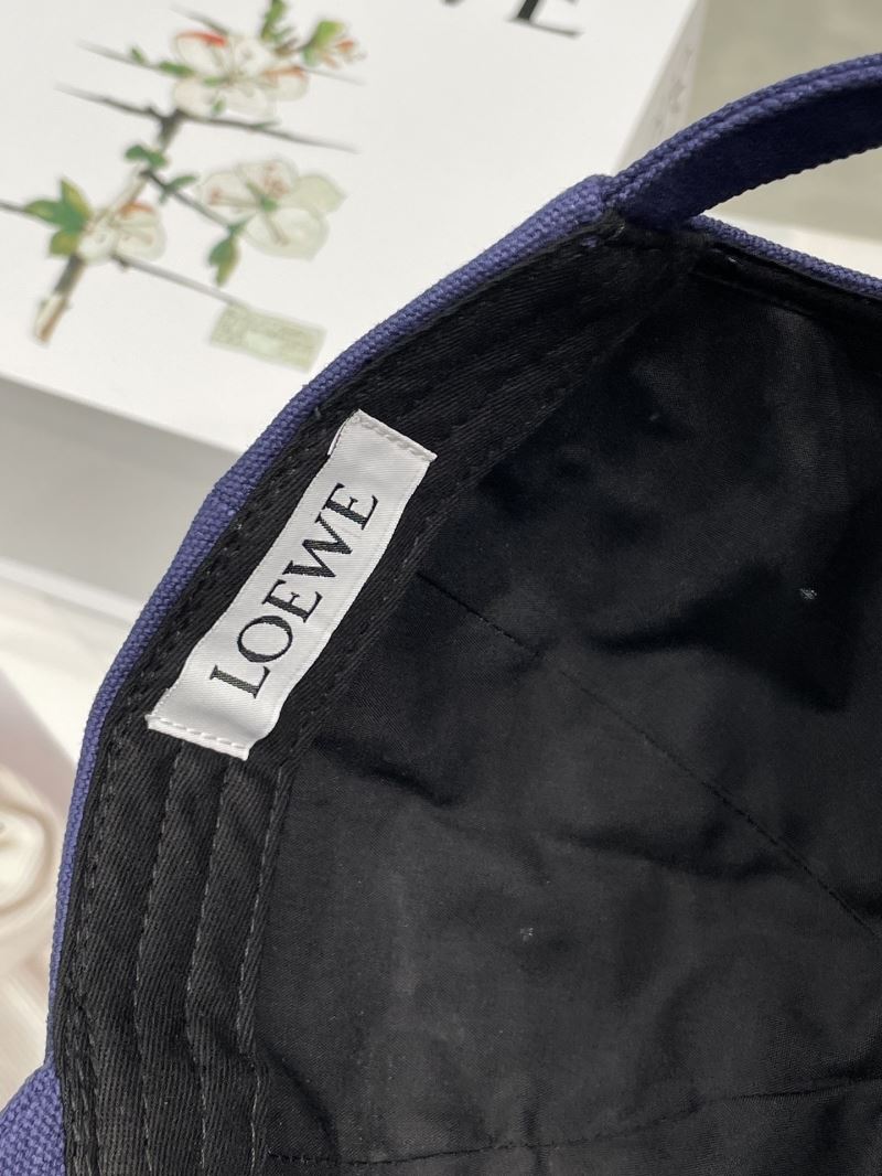 Loewe Caps